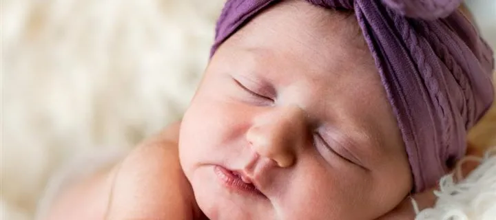 Bébé Fille