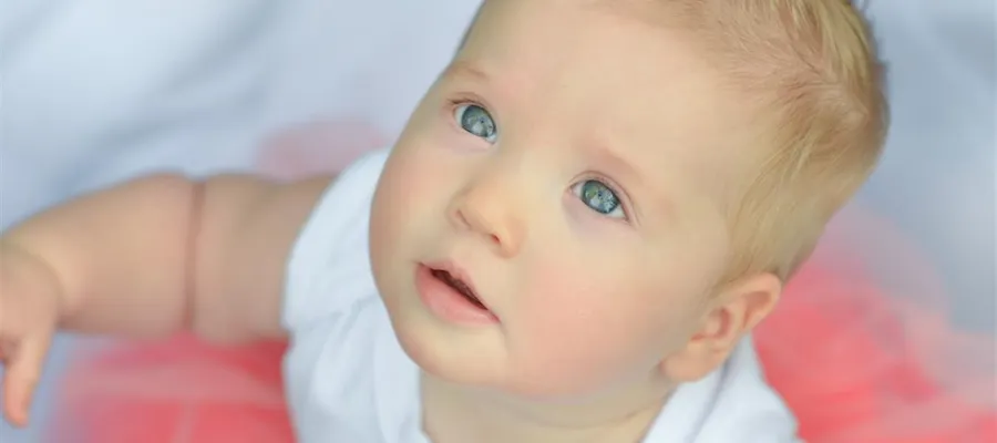 Bébé Fille