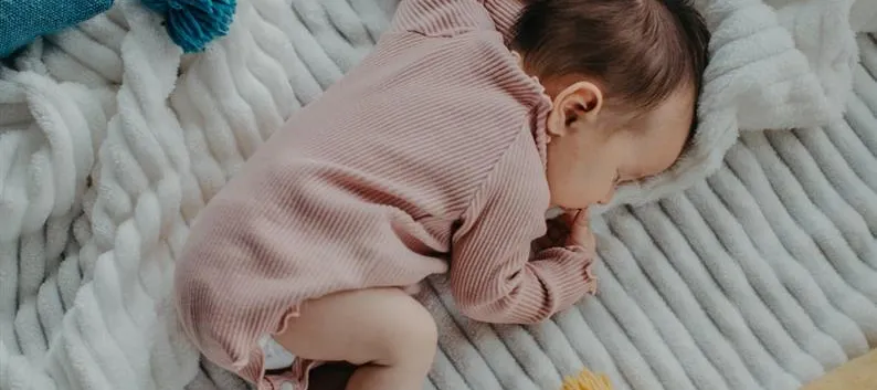 Bébé Fille