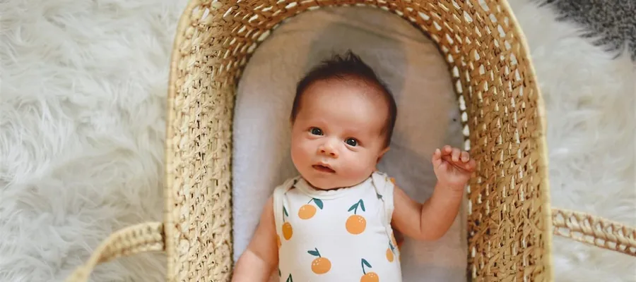 Bébé Fille
