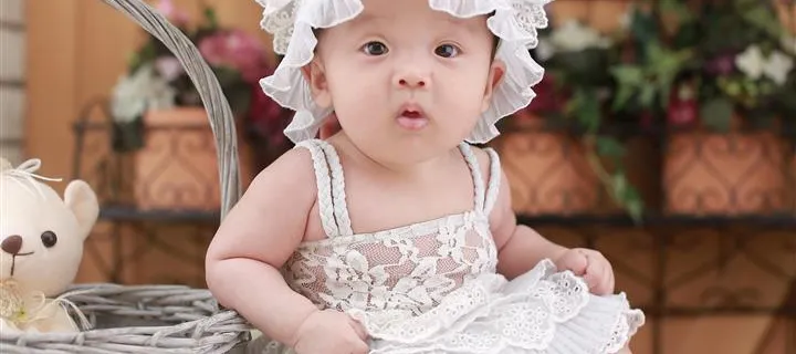 Bébé Fille