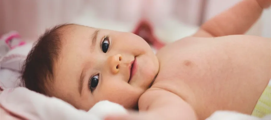 Bébé Fille
