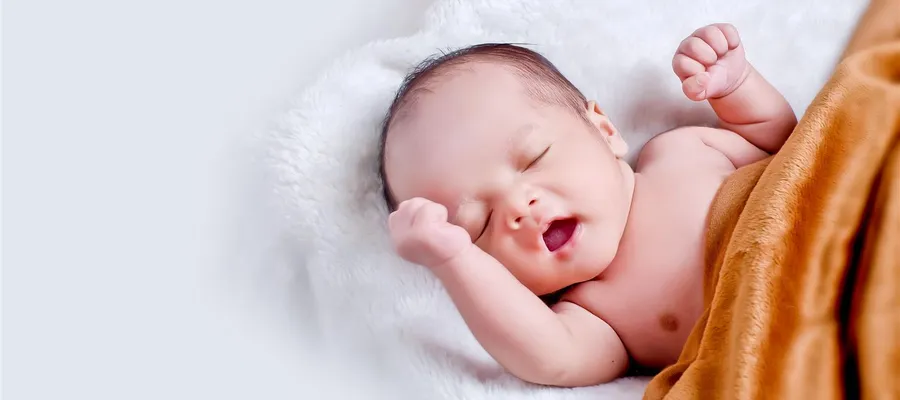 Bébé Fille